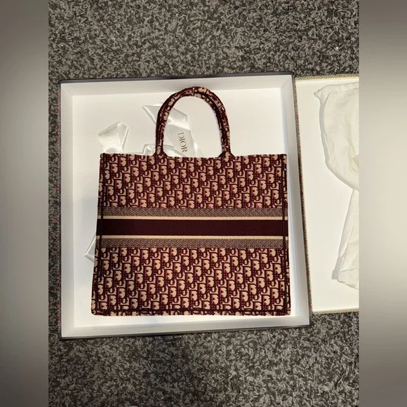 Christian Dior Burgundy bookbag Tote Bag - Picture 2 of 7